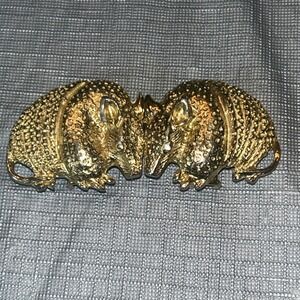 Vintage 1975 Mimi Gold Armadillo Belt Buckle Western Texas Cowboy Brass Tone